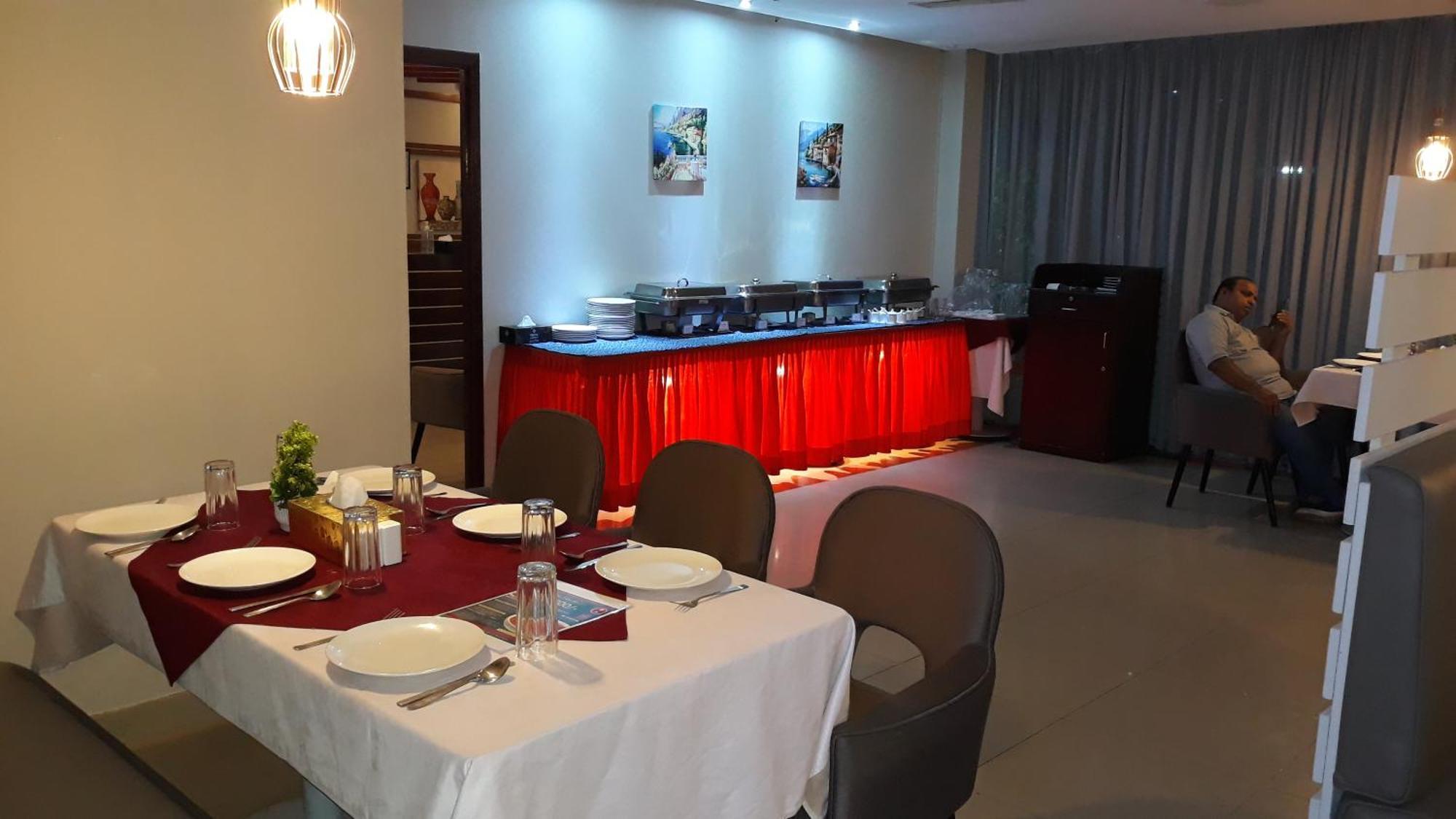 Aparthotel Savoy Grand 3*